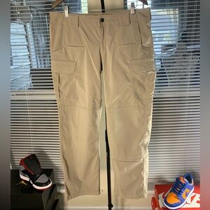 Women’s 5.11 Tactical Sz 14 Reg Tan Cargo Pants SKU# 515